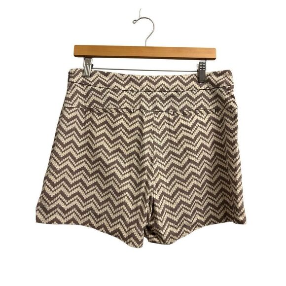 Cartonnier Chevron pattern dress shorts sz 10 career high-rise geometric neutral - Picture 2 of 10